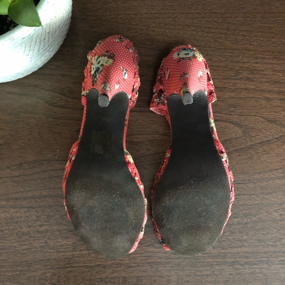 Rocket Dog T-Strap Heels - Picture 3 of 5